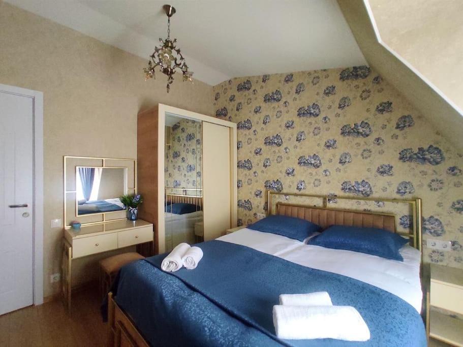 Apartment In Agmashenebeli Tbiliszi Kültér fotó