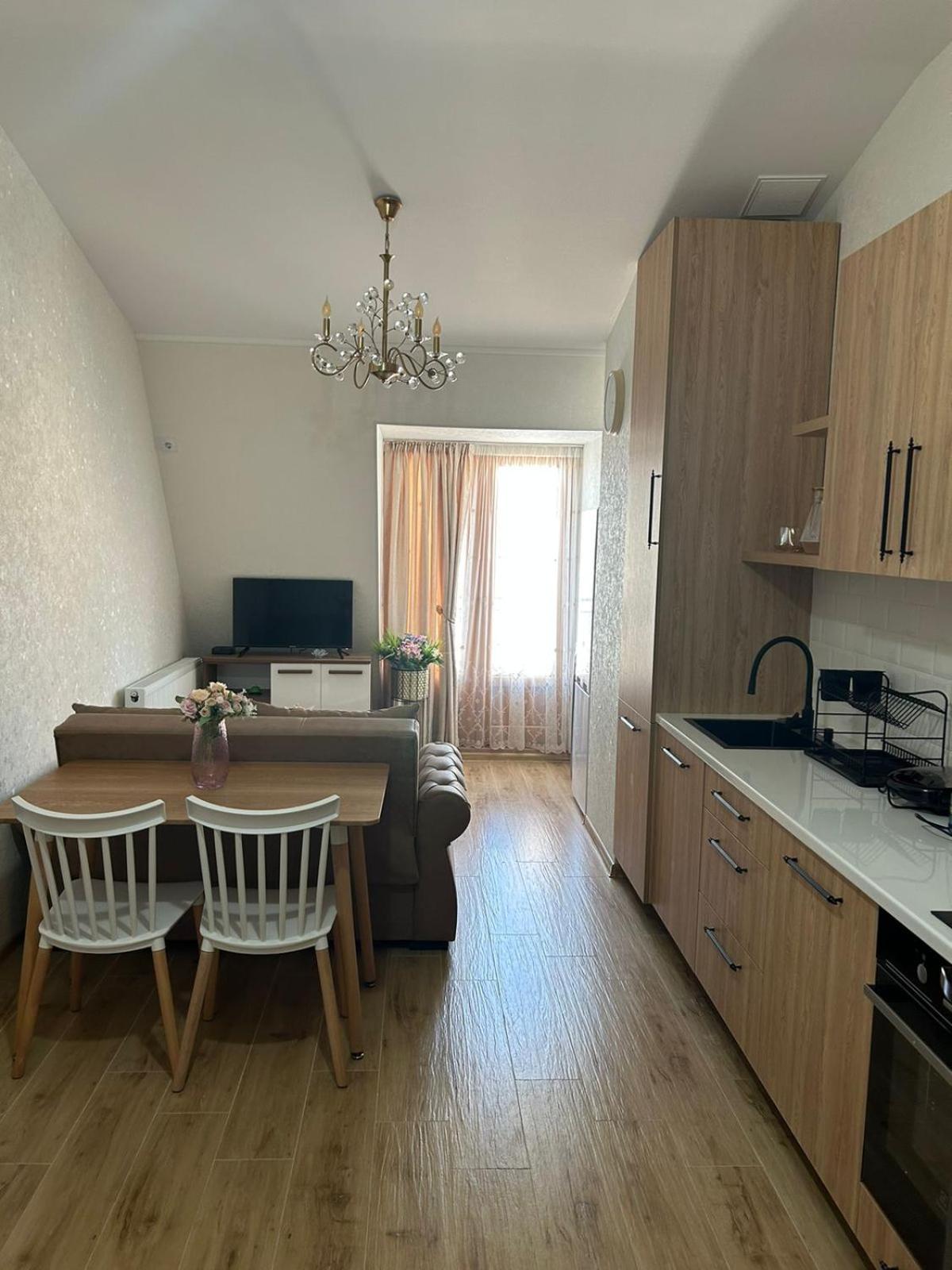 Apartment In Agmashenebeli Tbiliszi Kültér fotó
